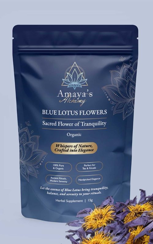Amaya's alchemy Blue Lotus met bloem